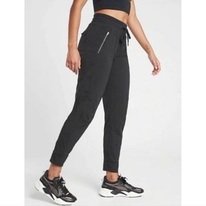 Athleta Trekkie North Joggers